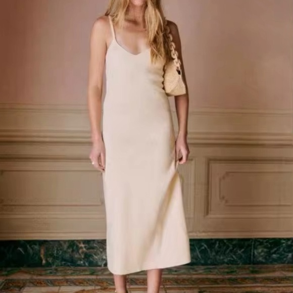 Sezane Linsey Dress Cream - Picture 6 of 11